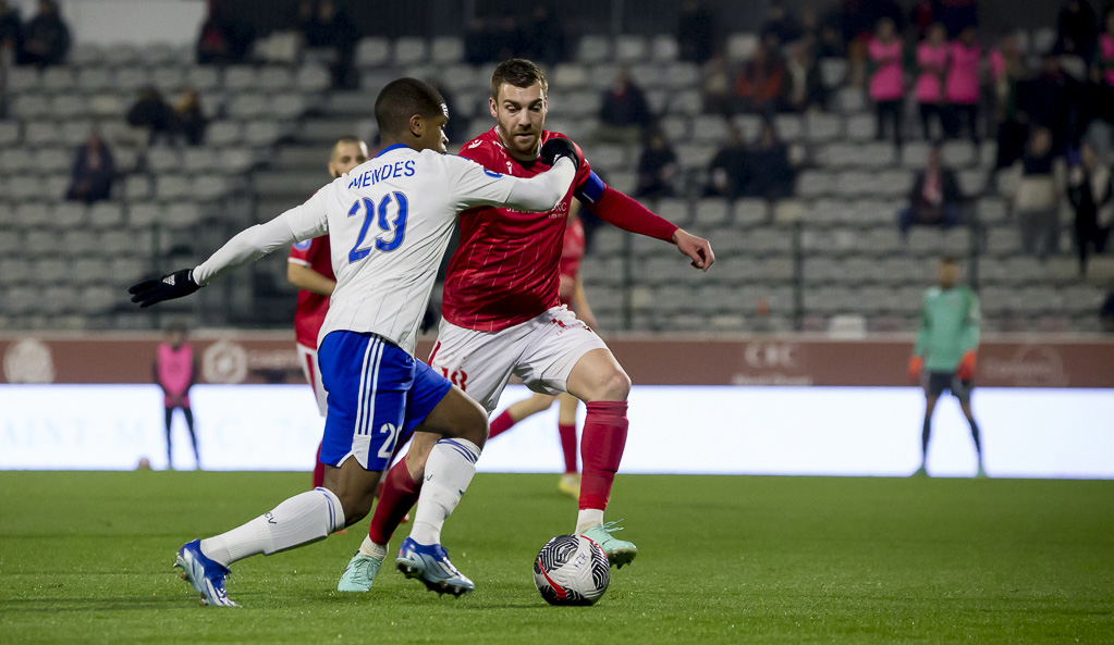 Lire la suite à propos de l’article FC Rouen – Versailles FC : 1 – 2 …