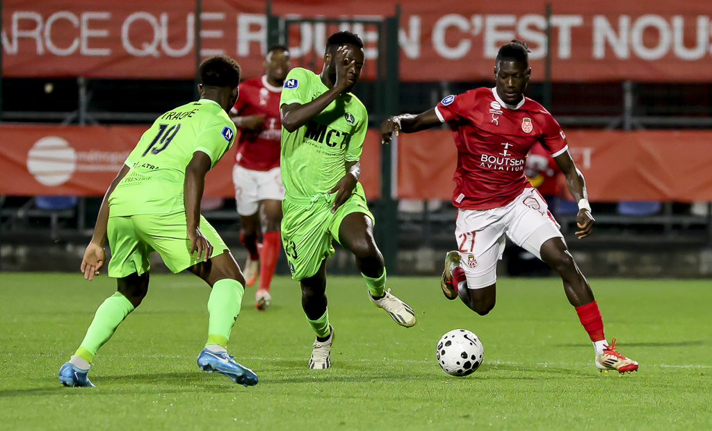 Lire la suite à propos de l’article FC Rouen – Paris 13 Atletico : 3 – 0 …