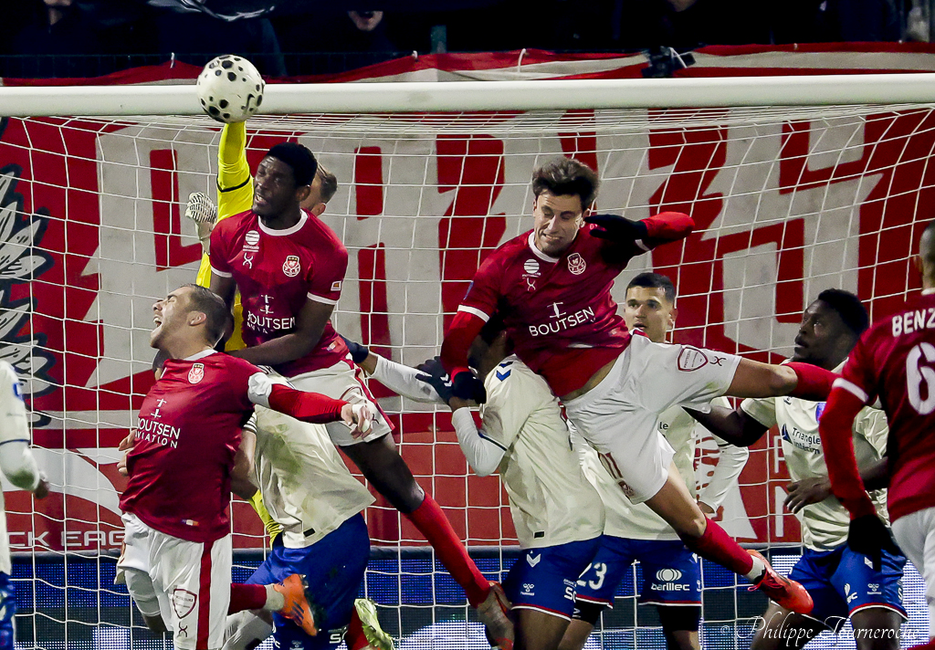 Lire la suite à propos de l’article FC Rouen – US Concarneau : 0 – 0 …