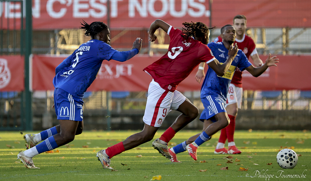 Lire la suite à propos de l’article FC Rouen – FC Villefranche : 2 – 1 « Inarrêtables » …