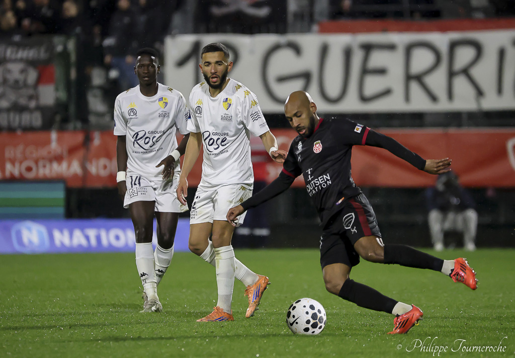 Lire la suite à propos de l’article FC Rouen – Stade Briochin : 3 – 2 …
