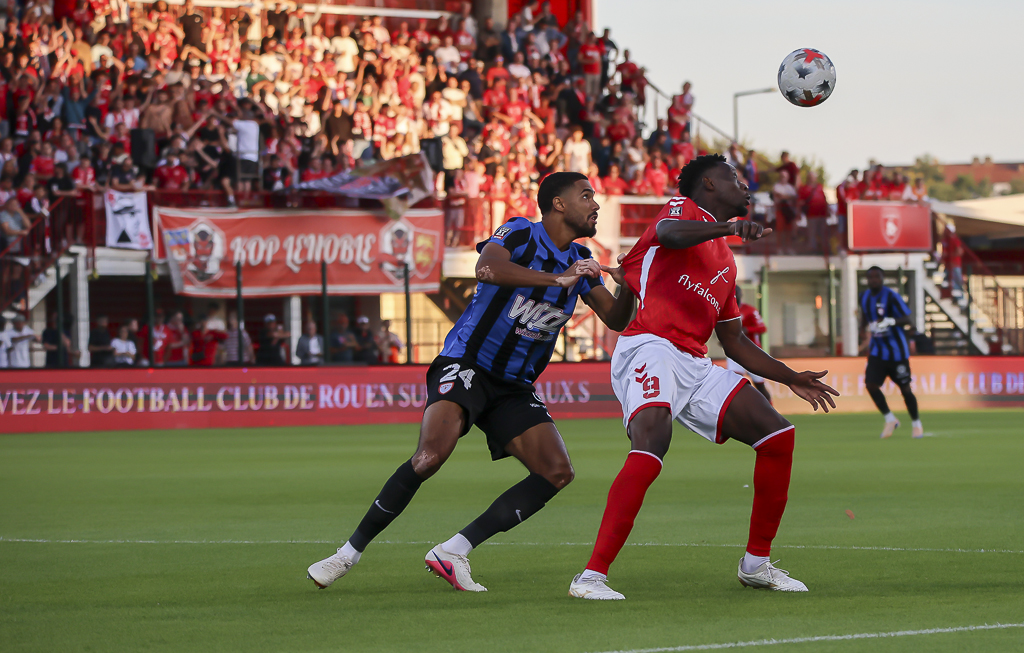 Lire la suite à propos de l’article FC Rouen – AS Cannes :  » Les Images « 